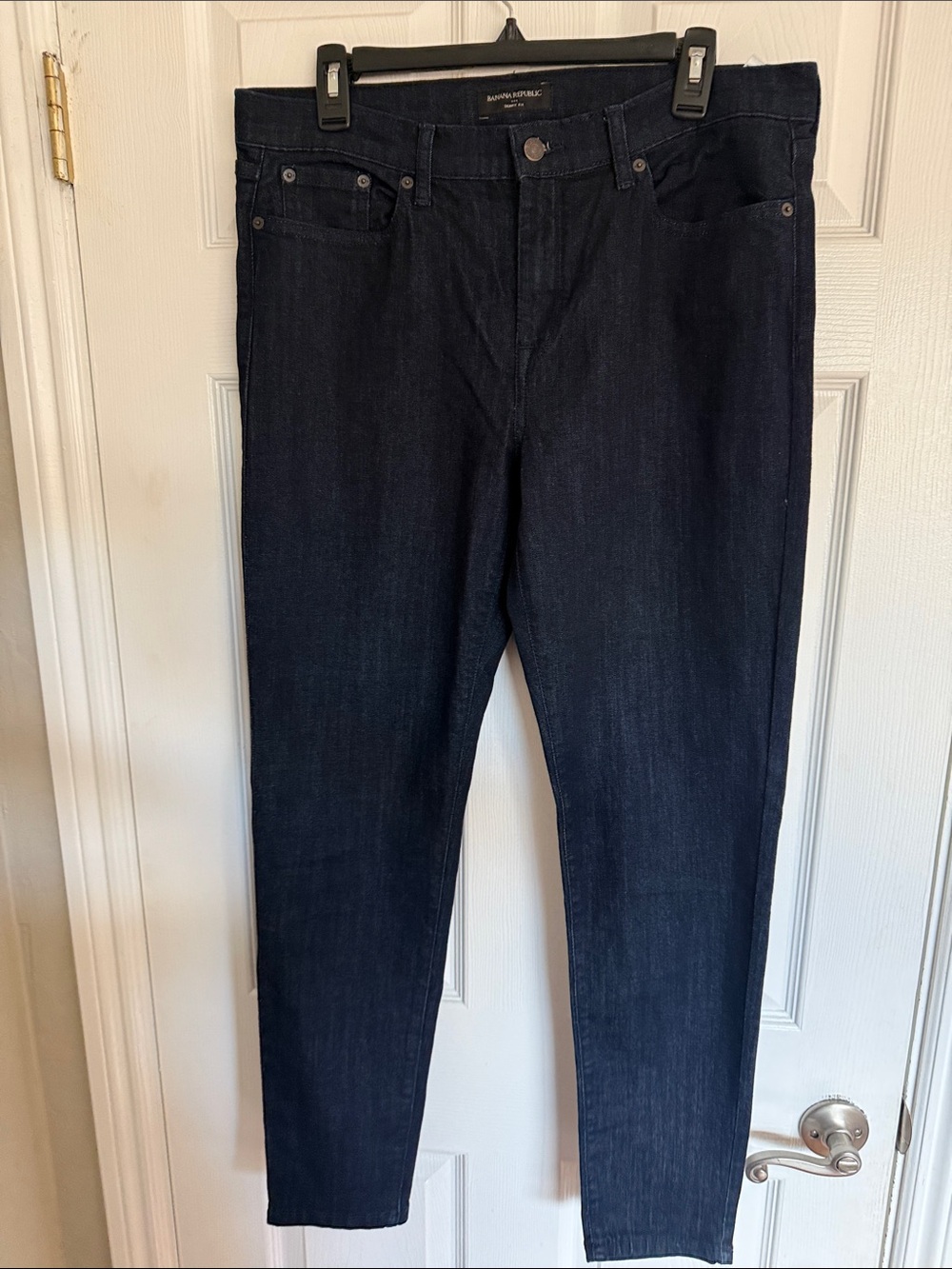 Banana Republic women’s size 12 / 31 Skinny Jeans NWT